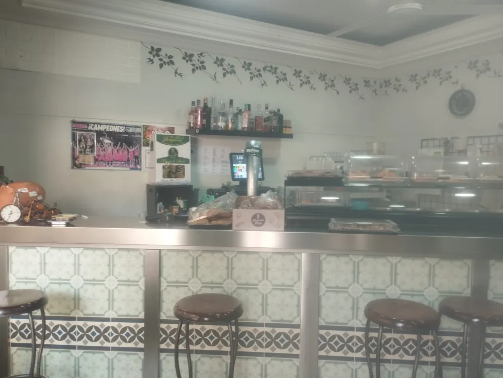 reforma y decoración de cafetería