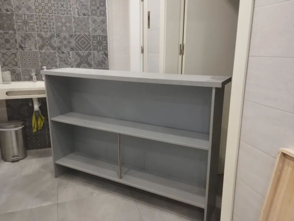 Reutilizar muebles: transformación de una estantería en Antojicos